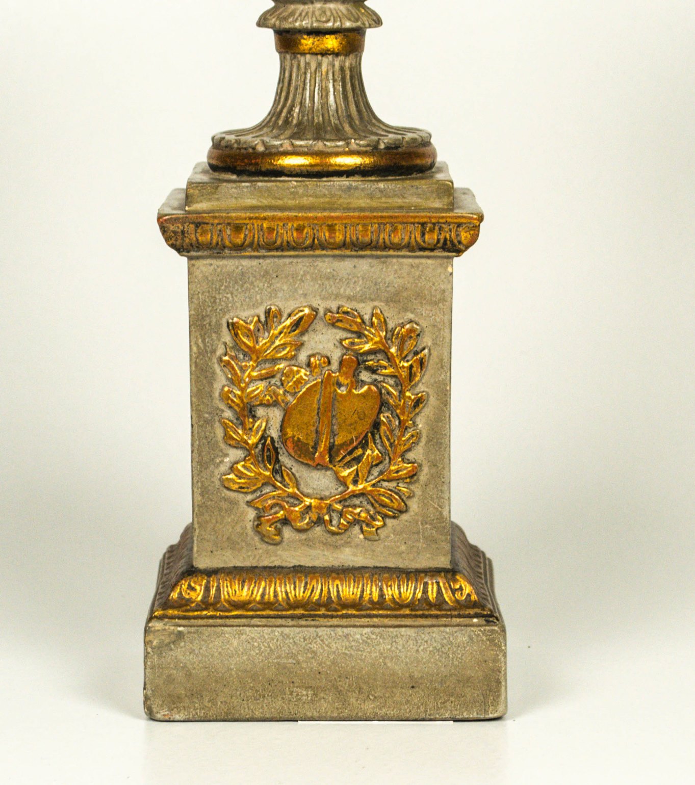 Borghese Neoclassical Style Lamp