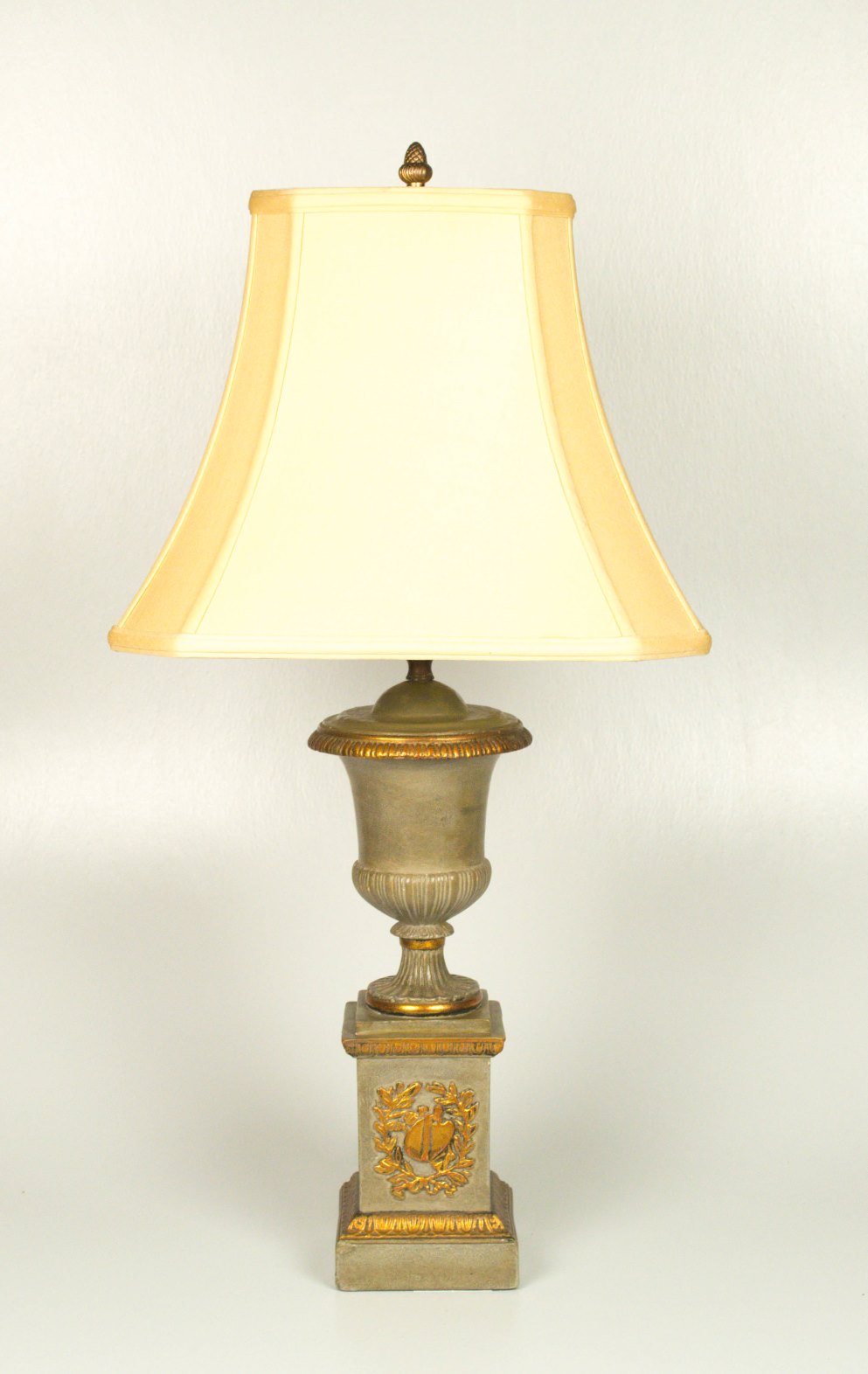 Borghese Neoclassical Style Lamp