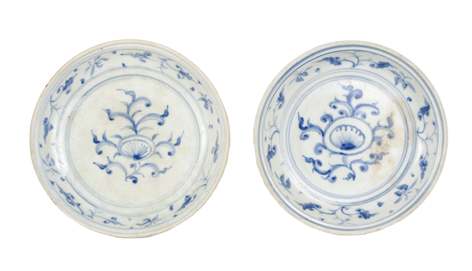 Two Blue and White Serving Dishes from the Hoi An Hoard, c. 1500