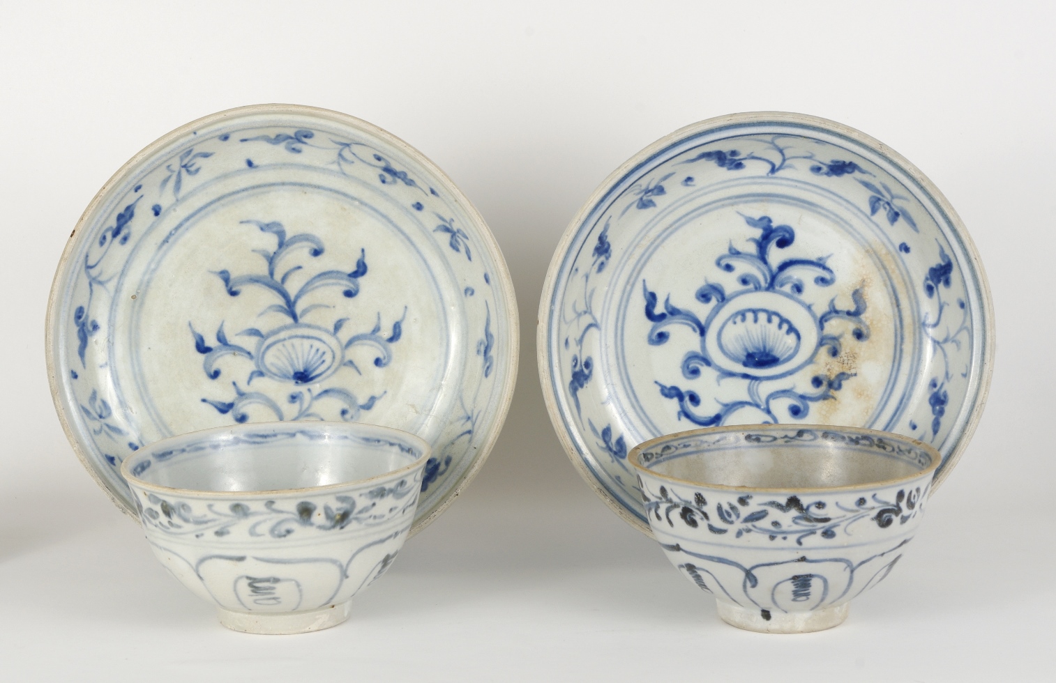 Two Blue and White Serving Dishes from the Hoi An Hoard, c. 1500