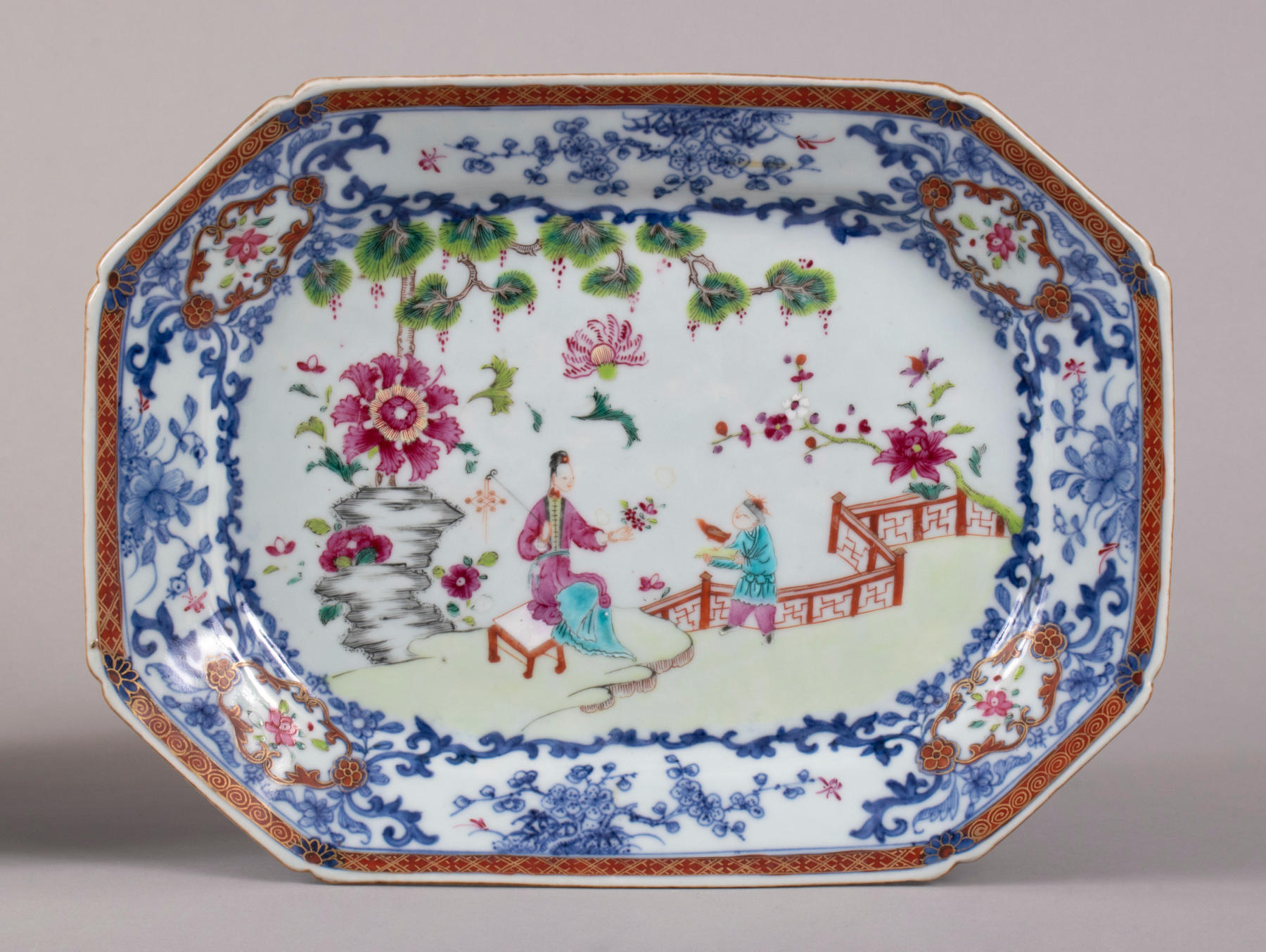Pair of Chinese Export Platters from the Van Cortlandt Service, c. 1770