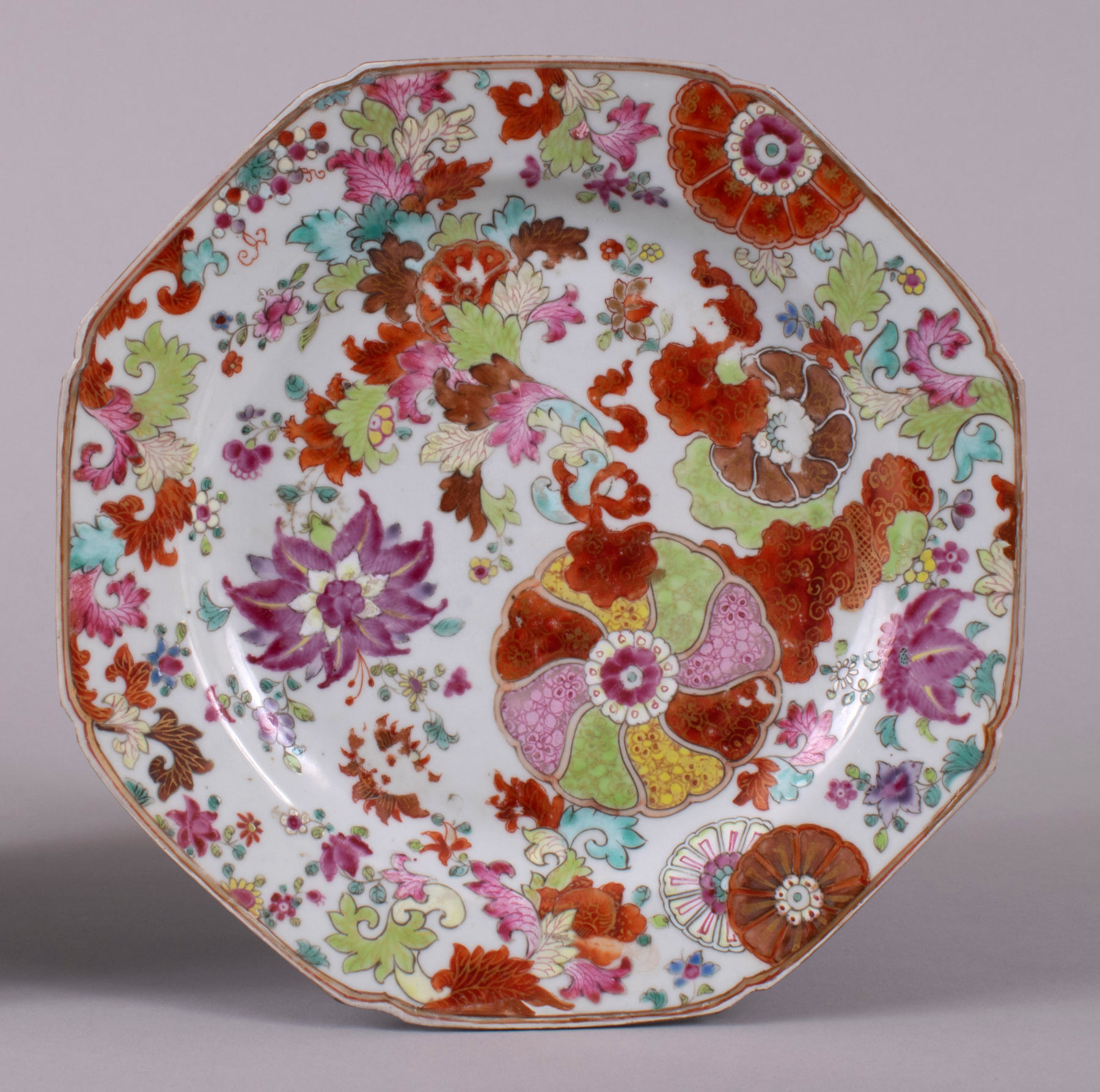 Pair of Chinese Export Pseudo Tobacco Leaf Plates, c. 1770